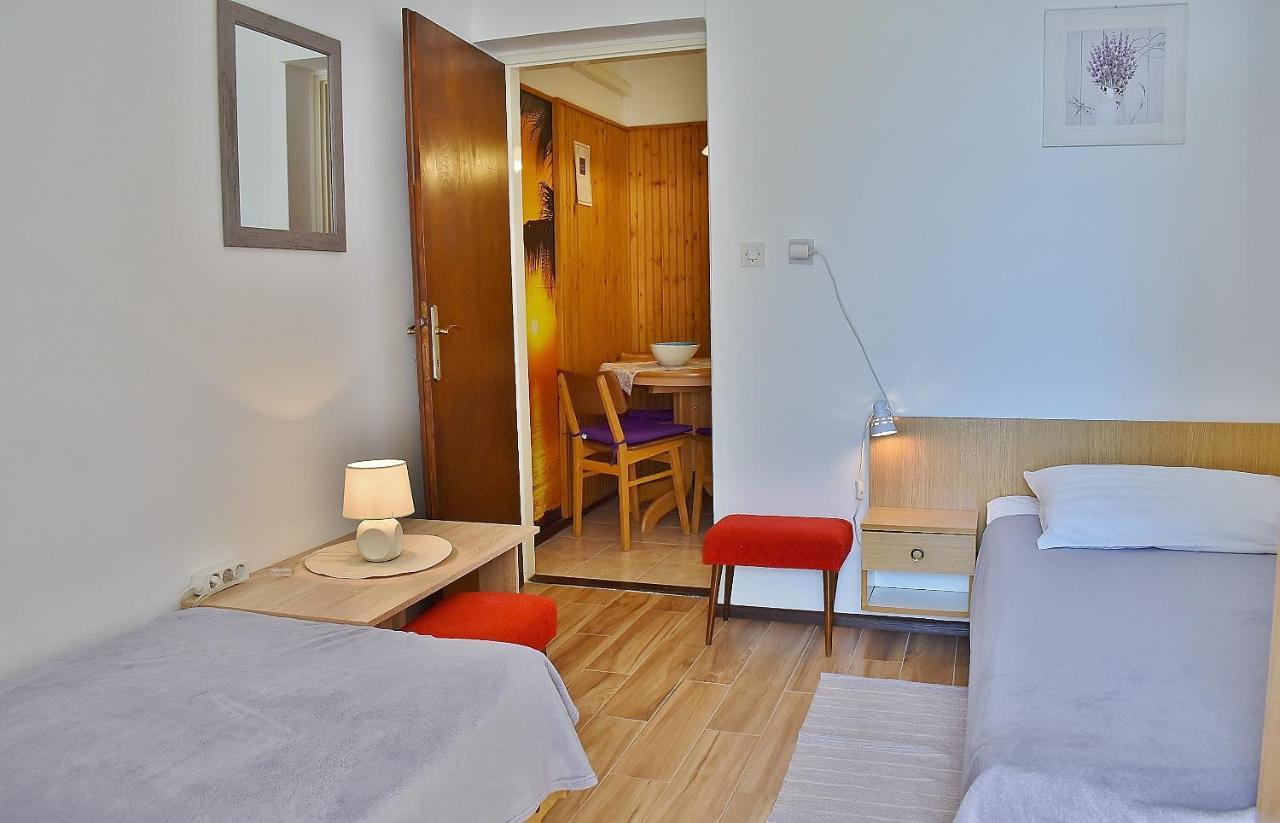 Apartments Zenko راب المظهر الخارجي الصورة